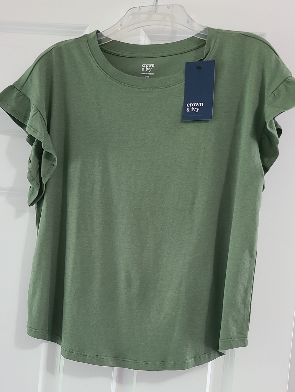 NWT Crown & Ivy Olive Green Ruffle Sleeve Women's Top T-shirt (Petite) S (M)